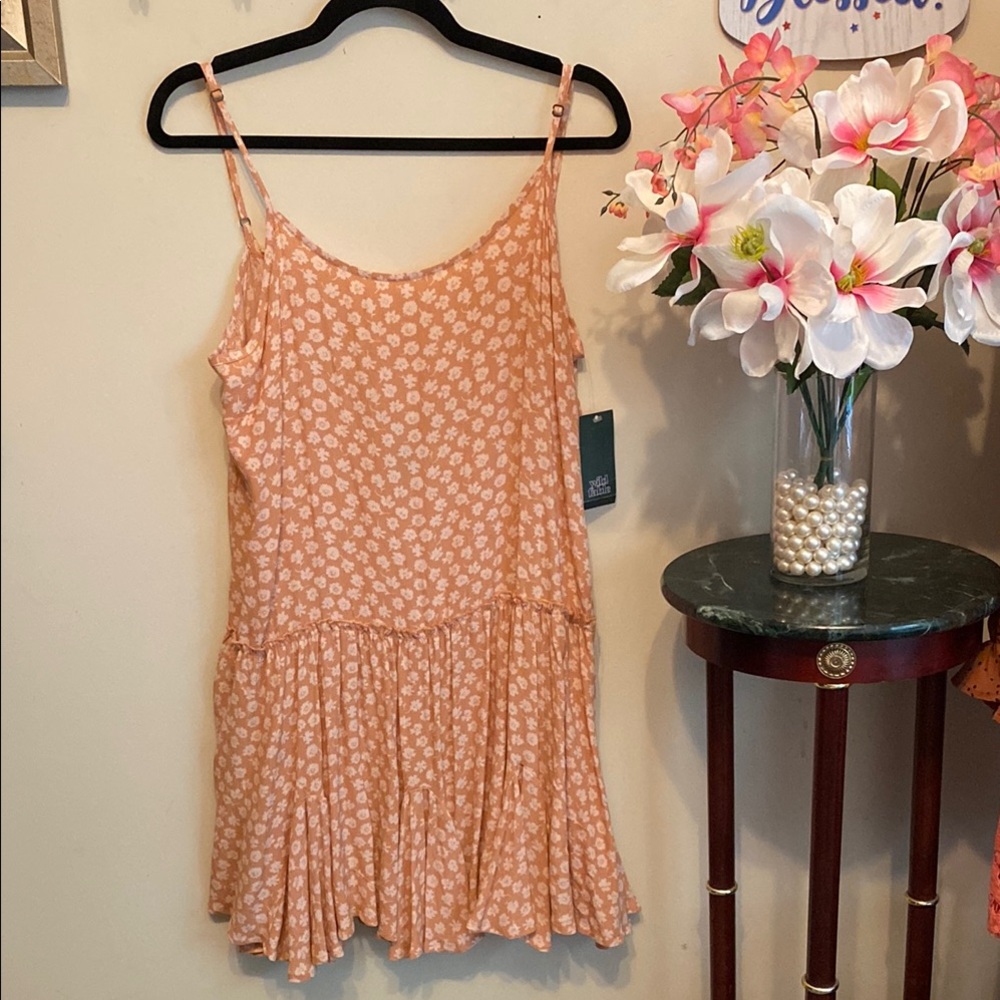 NWT Wild Fable Peach Floral Spaghetti Strap Dress Sz Medium